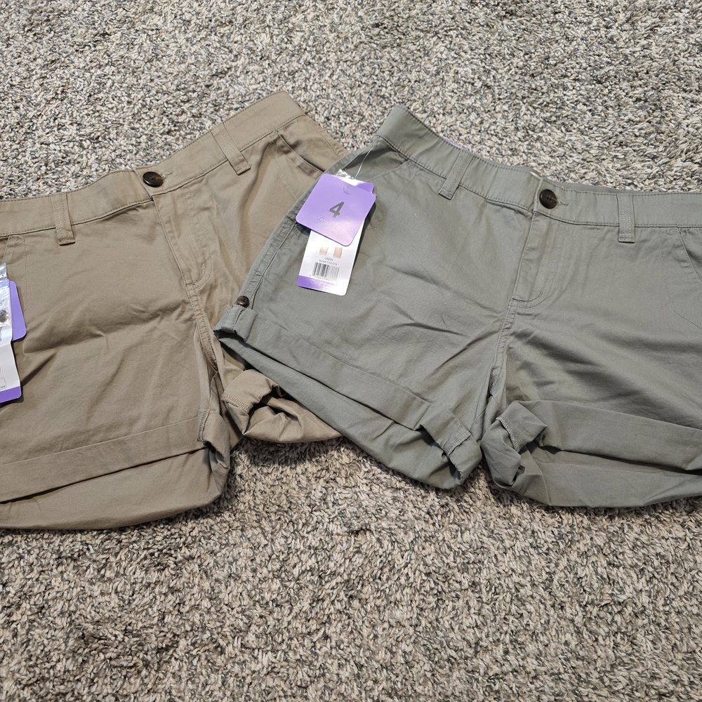 Boston Traders Twin-Pack Rolled Hem Shorts in Khaki and Green